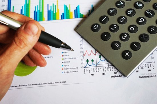 经济日报金观平：抓住十万亿元级消费蓝海新机遇